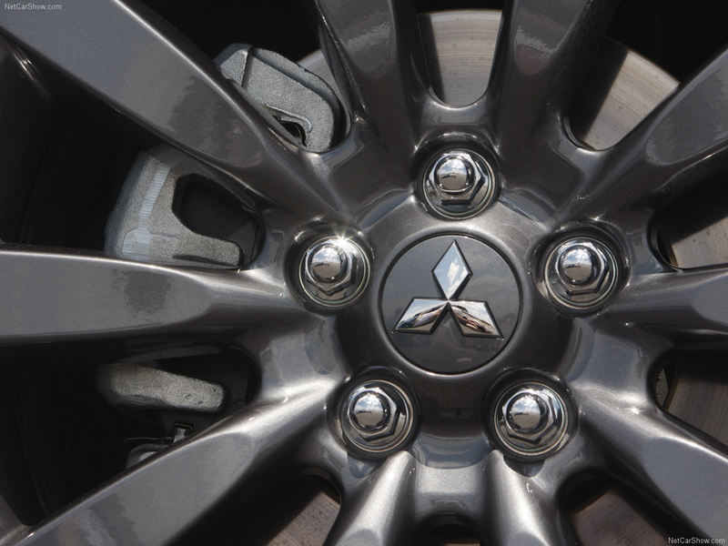 Illustration for article titled 2010 Mitsubishi Lancer Sportback Coming To America, Five-Door Style